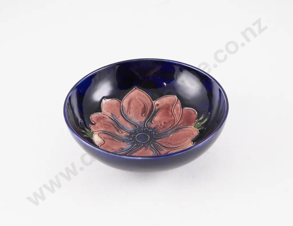 Moorcroft Anemone Pattern Shallow Bowl Image 1++
