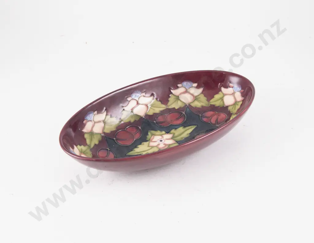 Moorcroft Morello Cherry Pattern Oval Dish Image 1++