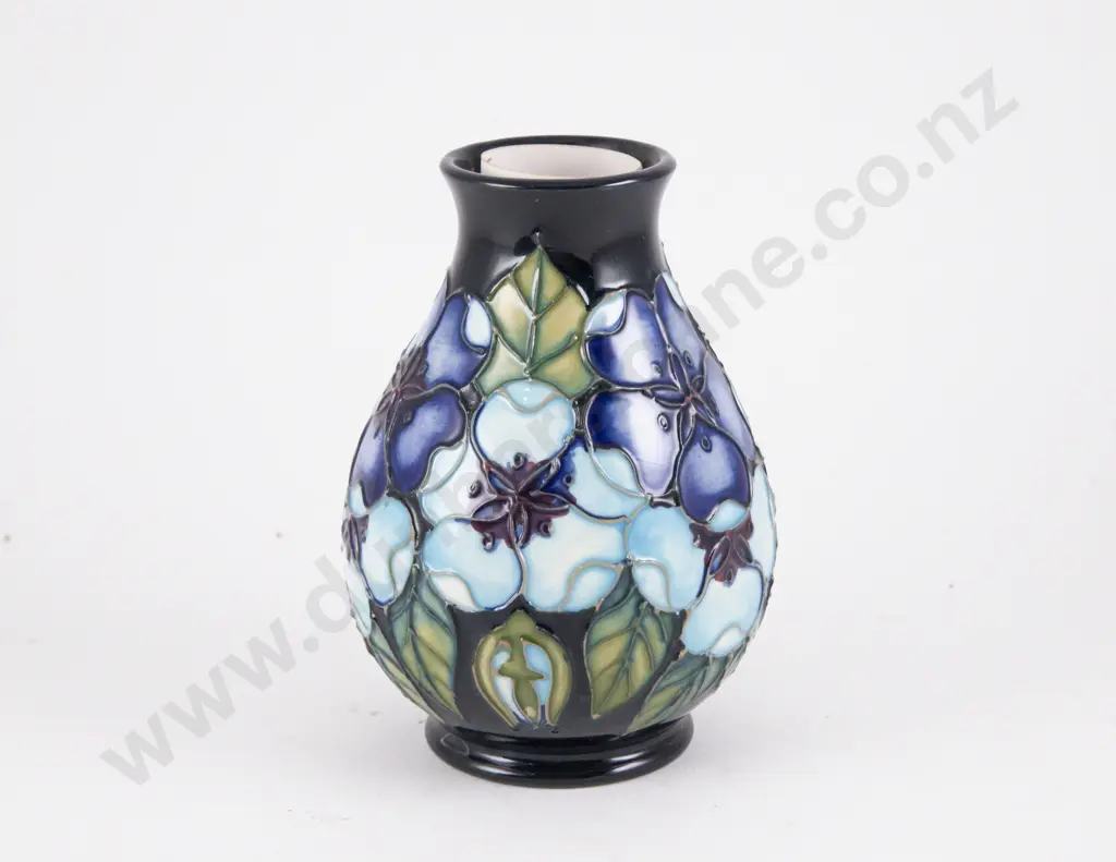 Moorcroft Tudor Rose Blue Pattern Ovoid Vase Image 1++