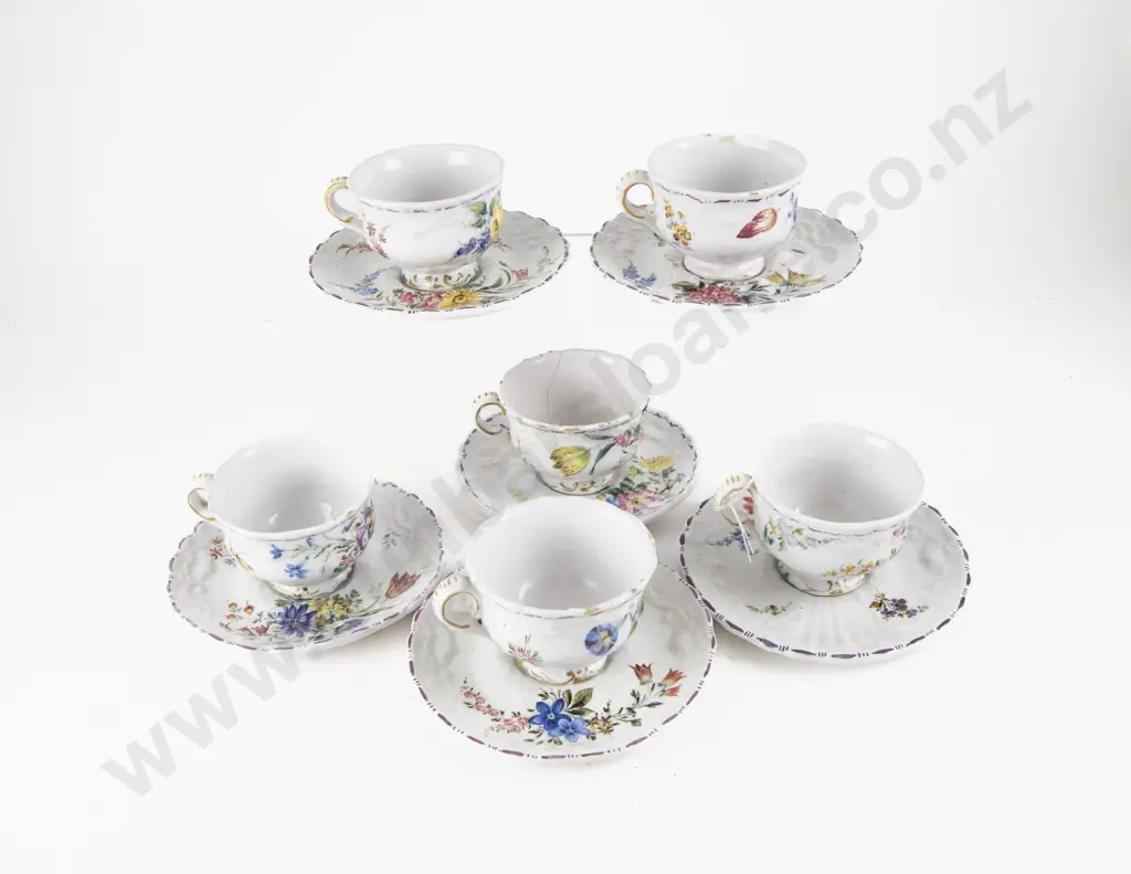 Six Early C19th Italian Faience Cups & Saucers Image 1++
