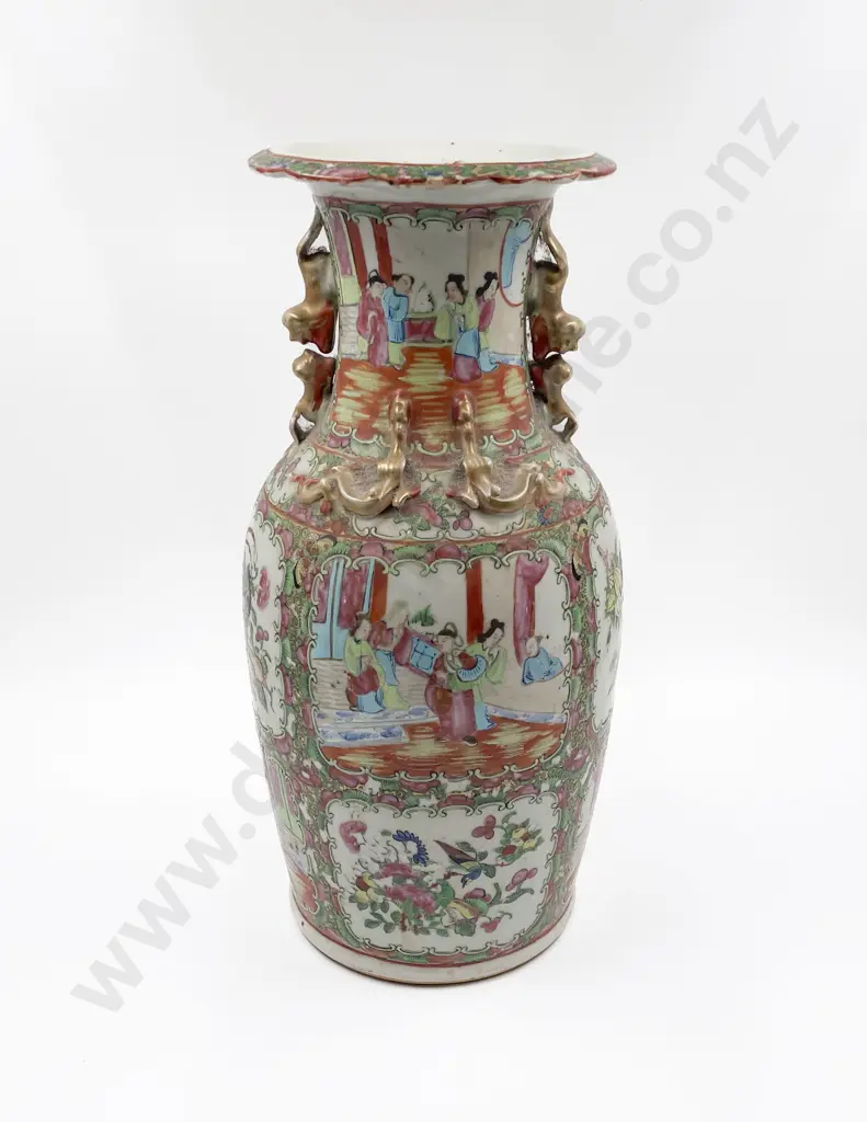 C19th Cantonese Export Ware Famille Rose Mantel Urn Image 1++