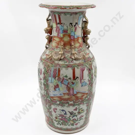 C19th Cantonese Export Ware Famille Rose Mantel Urn