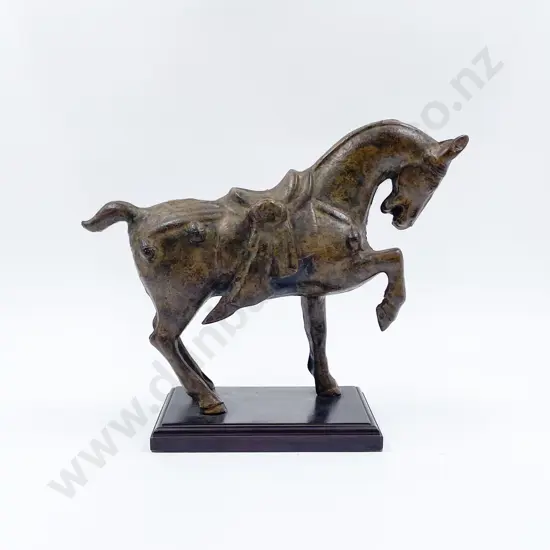 Modern Metal Tang Style Horse