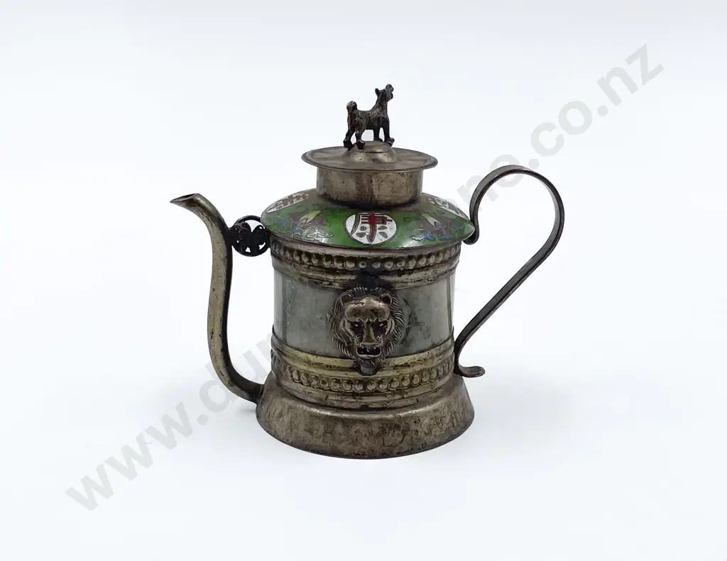 Small Chinese Decorative Teapot Image 1++