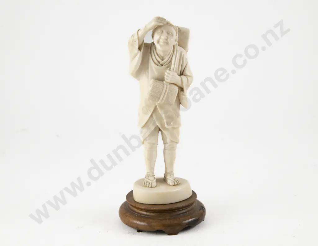 Signed Meiji period (1868–1912) Japanese Ivory Carving of a Traveller Image 1++