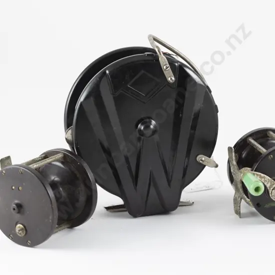 Large Vintage Milwards Black Bakelite Reel