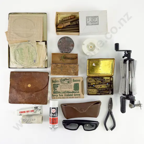 Selection Of Assorted Vintage Fishing Tackle & Accessories Etc