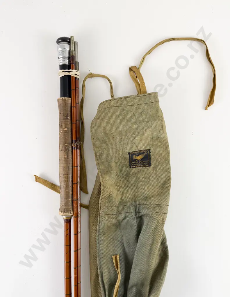 Hardy's "The Salmon De Luxe" 3 Piece Split Cane Palakona Fly Rod Image 1++