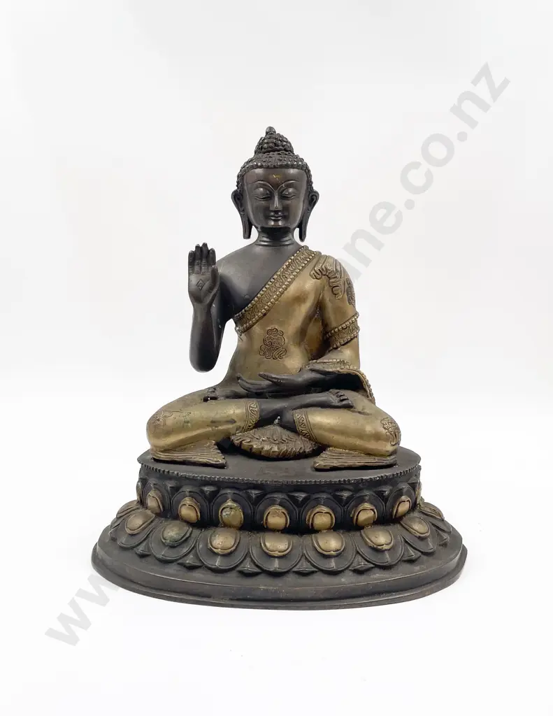 Vintage Thai Bronze Buddha Image 1++