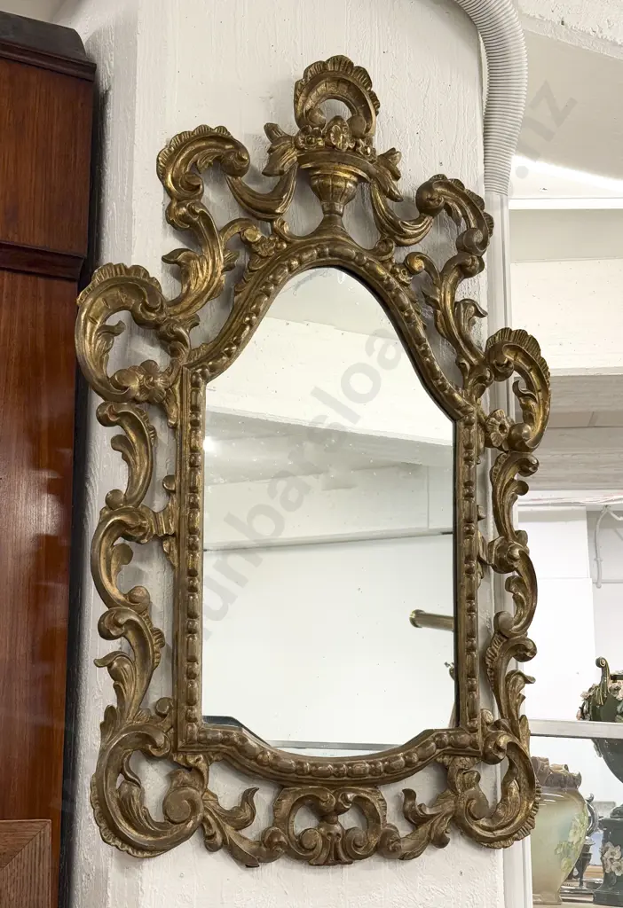 An Attractive C18th Style Venetian Gilt Wood Wall Mirror Image 1++