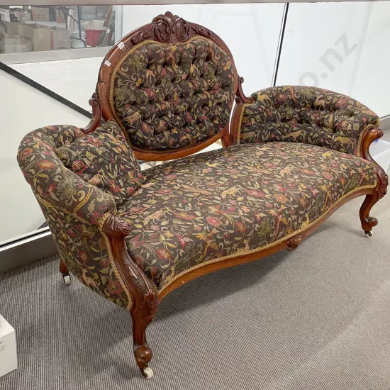 Vict Walnut Parlour Sofa