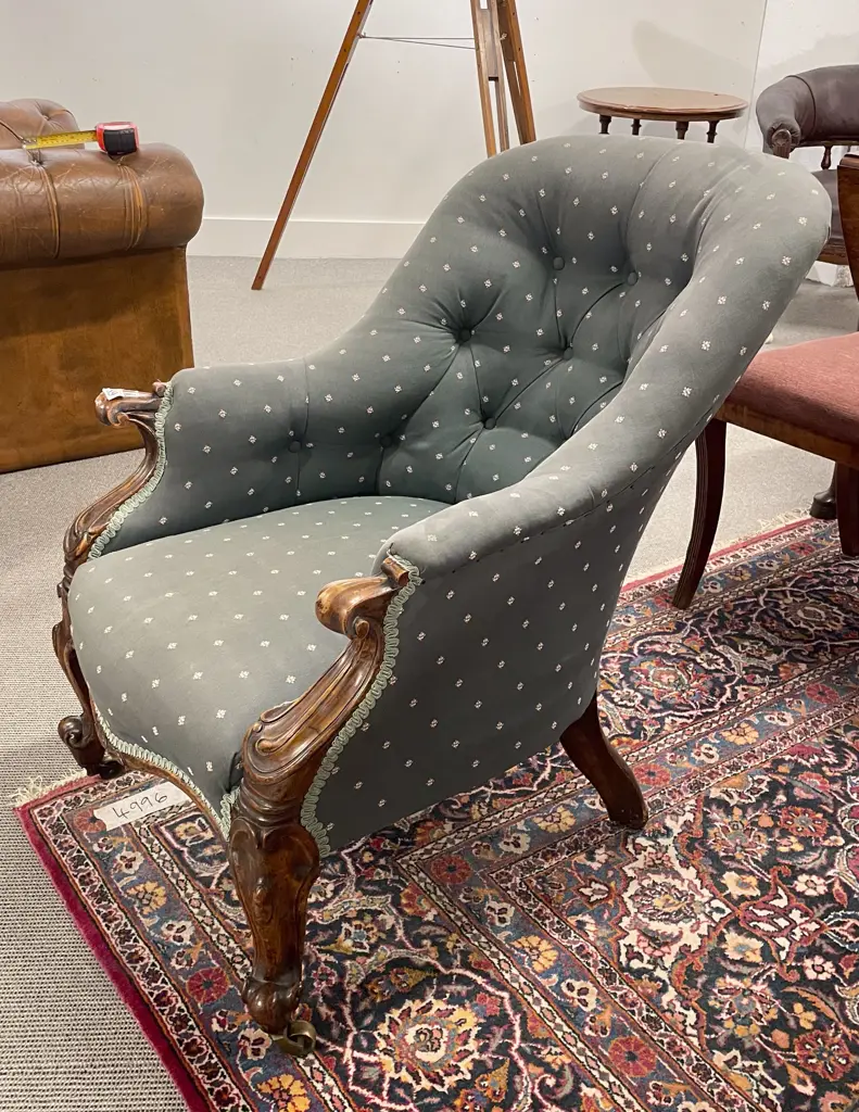 Vict Walnut Balloon Back Armchair Image 1++