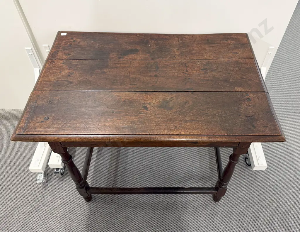 C18th Oak Side Table Image 1++