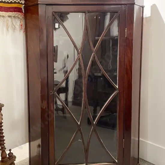 Geo III Mahogany Hanging Corner Cupboard