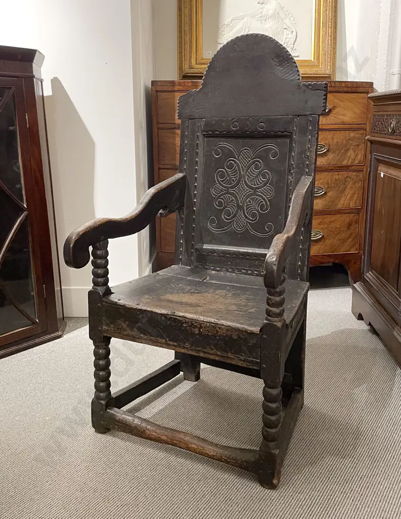C17th Oak Wainscott Chair Image 1++