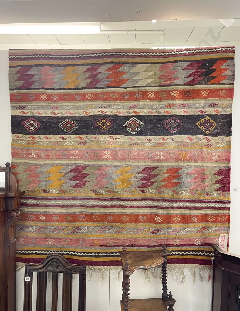 Kelim Floor Rug Image 1++