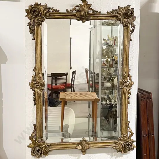 An Attractive C19th Gilt Framed Wall Mirror