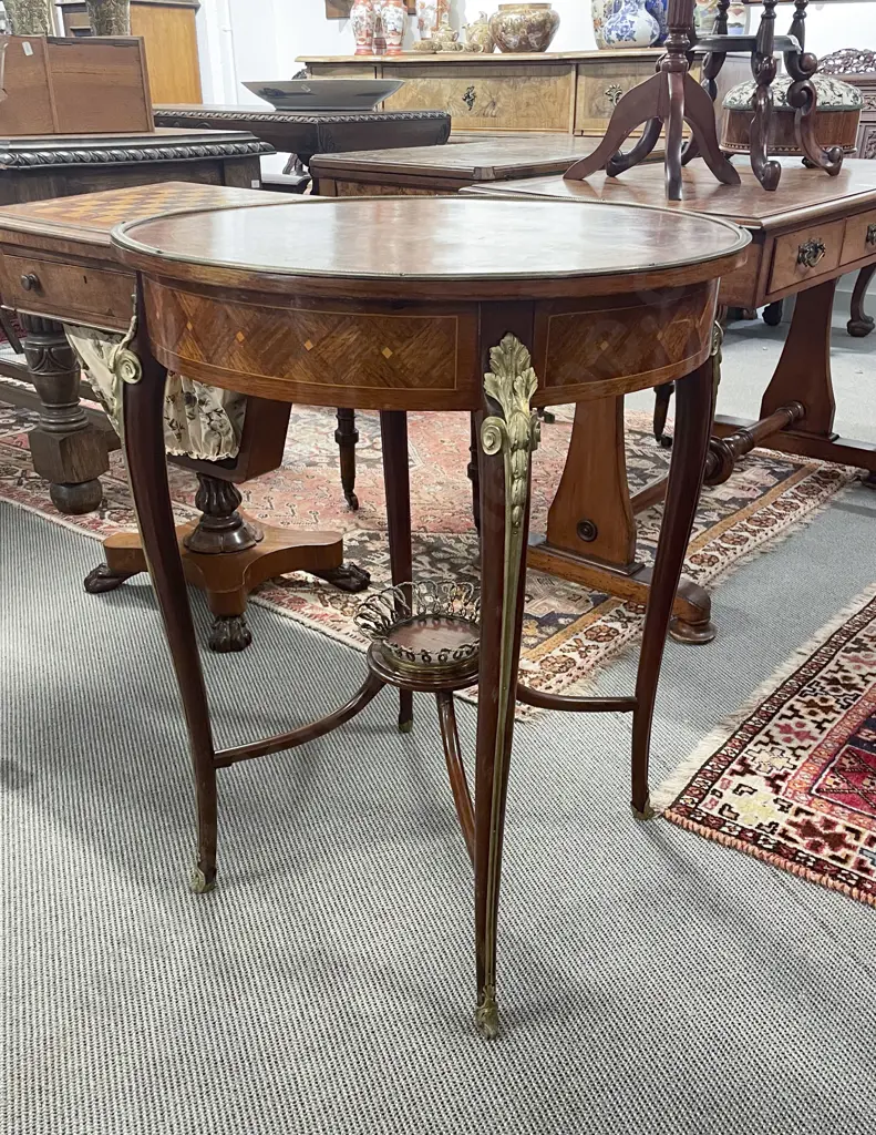 An Attractive French Rosewood & Ormulu Circular Centre Table Image 1++