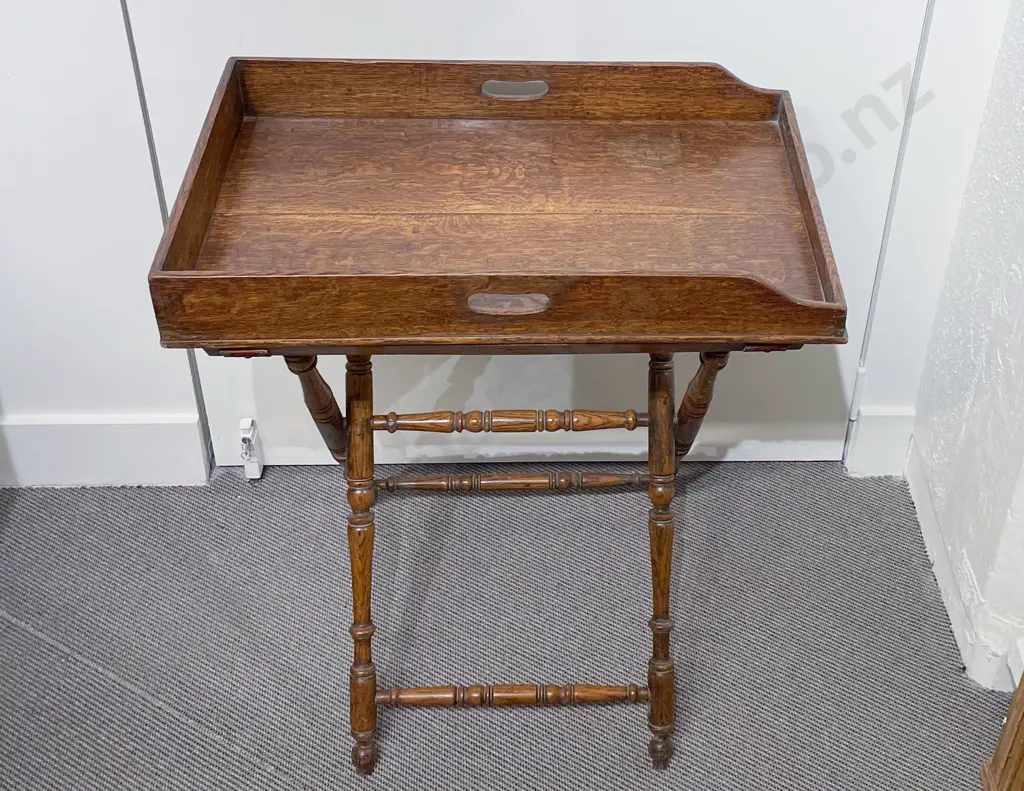 Vict Oak Butlers Tray on Stand Image 1++