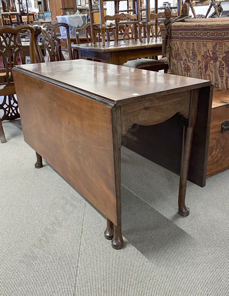 Geo III Mahogany Dropleaf Dining Table Image 1++