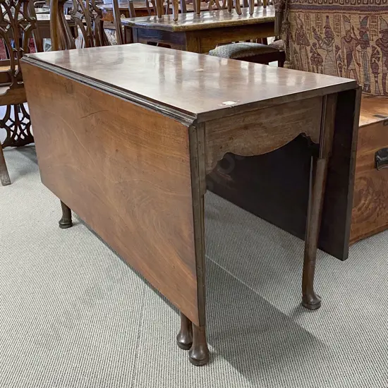 Geo III Mahogany Dropleaf Dining Table