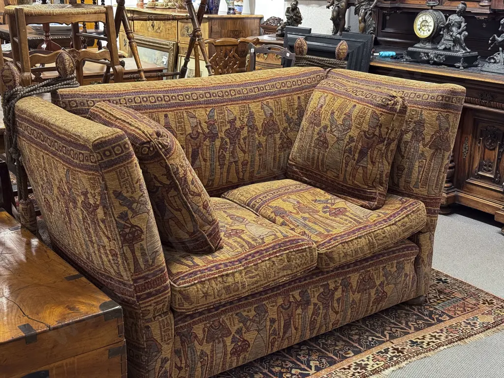 Knole House Sofa Image 1++