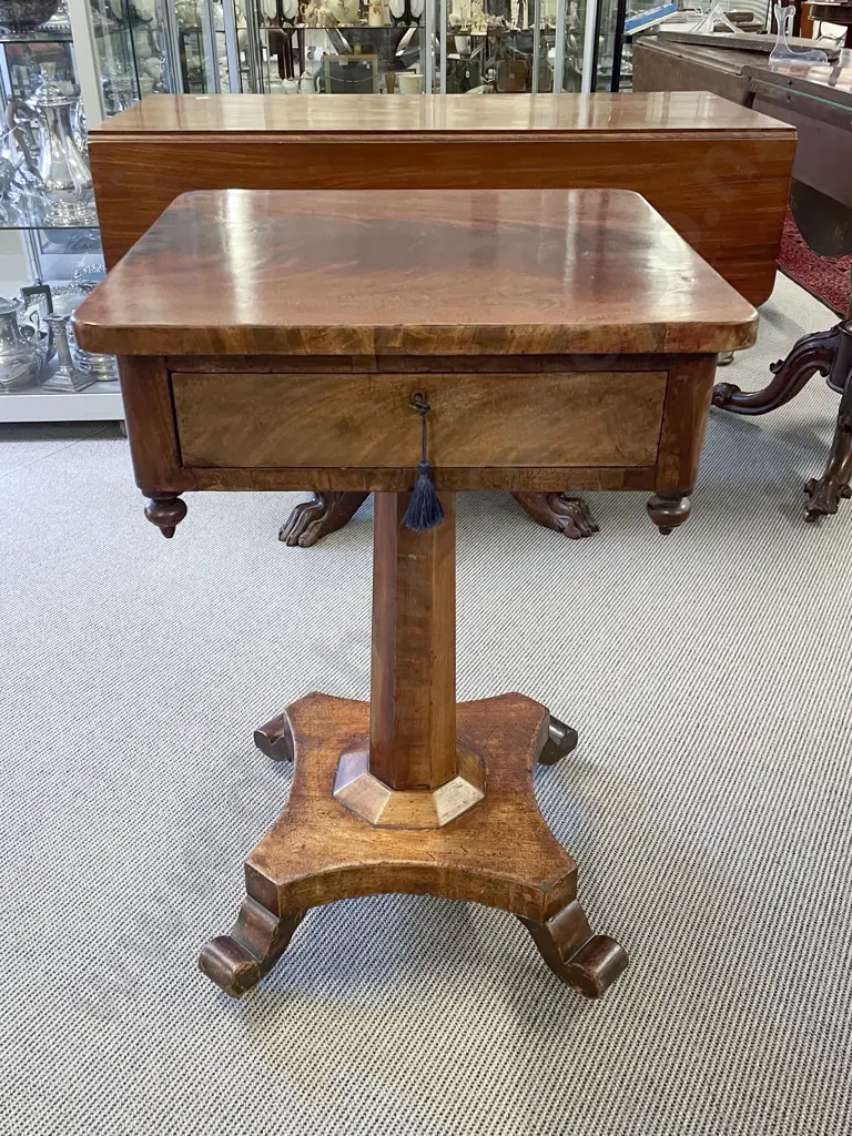 WM IV Mahogany Work Table Image 1++