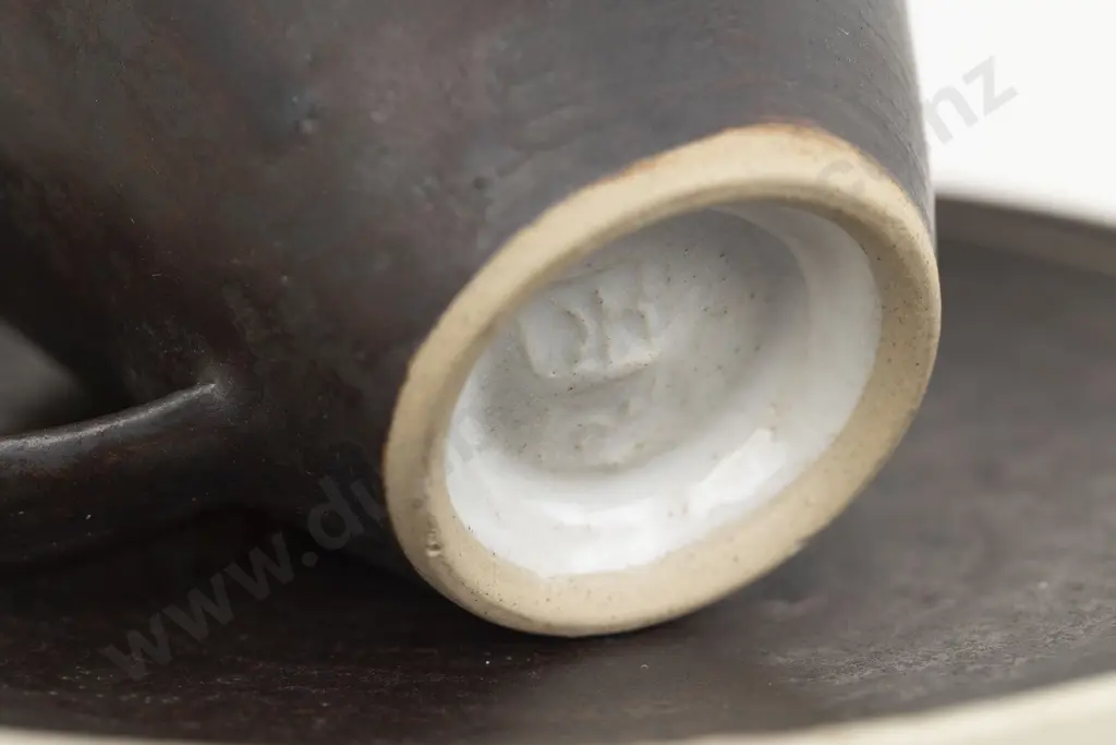 Dame Lucie Rie & Hans Coper Stoneware Teacup & Saucer Image 1++