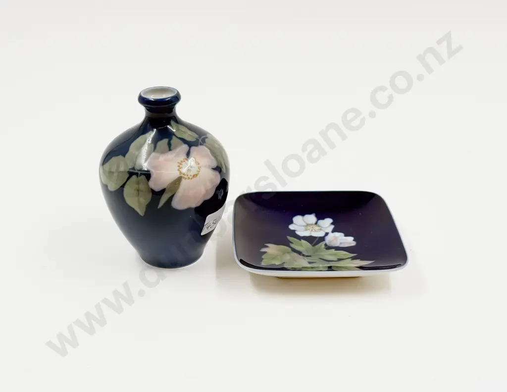 Small Royal Copenhagen Vase and Dish Image 1++
