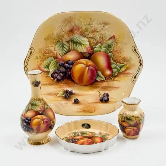 Four Pieces of Assorted Aynsley Orchard Gold