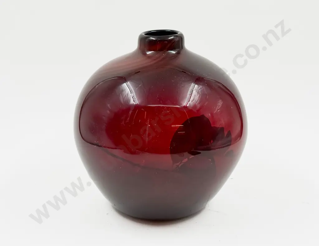 Probable The Hot Glass Company Devonport Modern Cranberry Glass Vase Image 1++