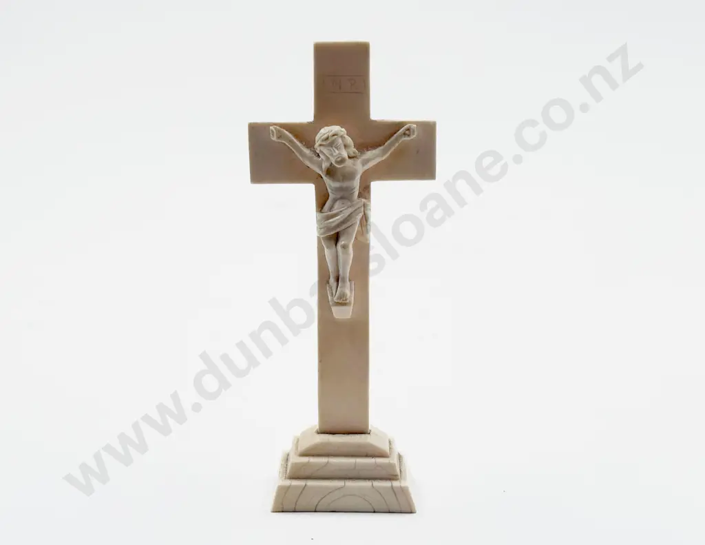 Carved Ivory Crucifix Image 1++