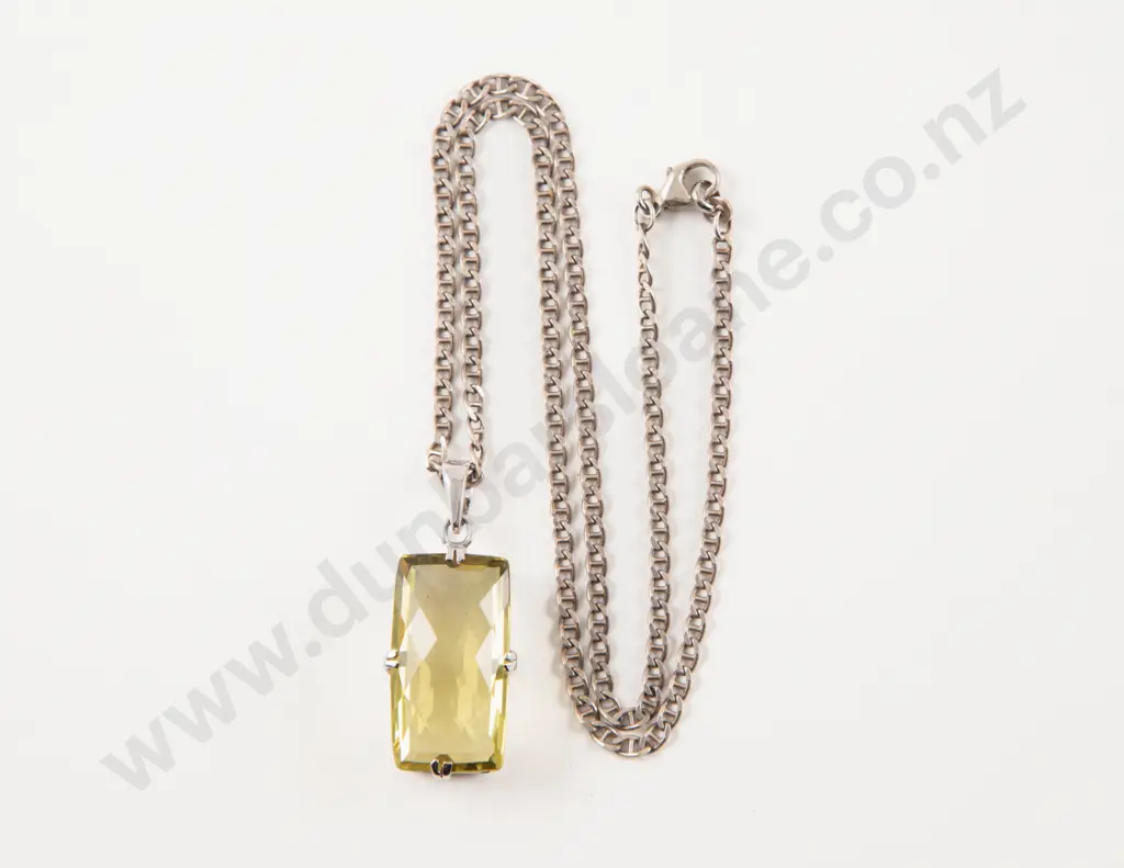 S/S Mounted Citrine Pendant on S/S Neck Chain Image 1++