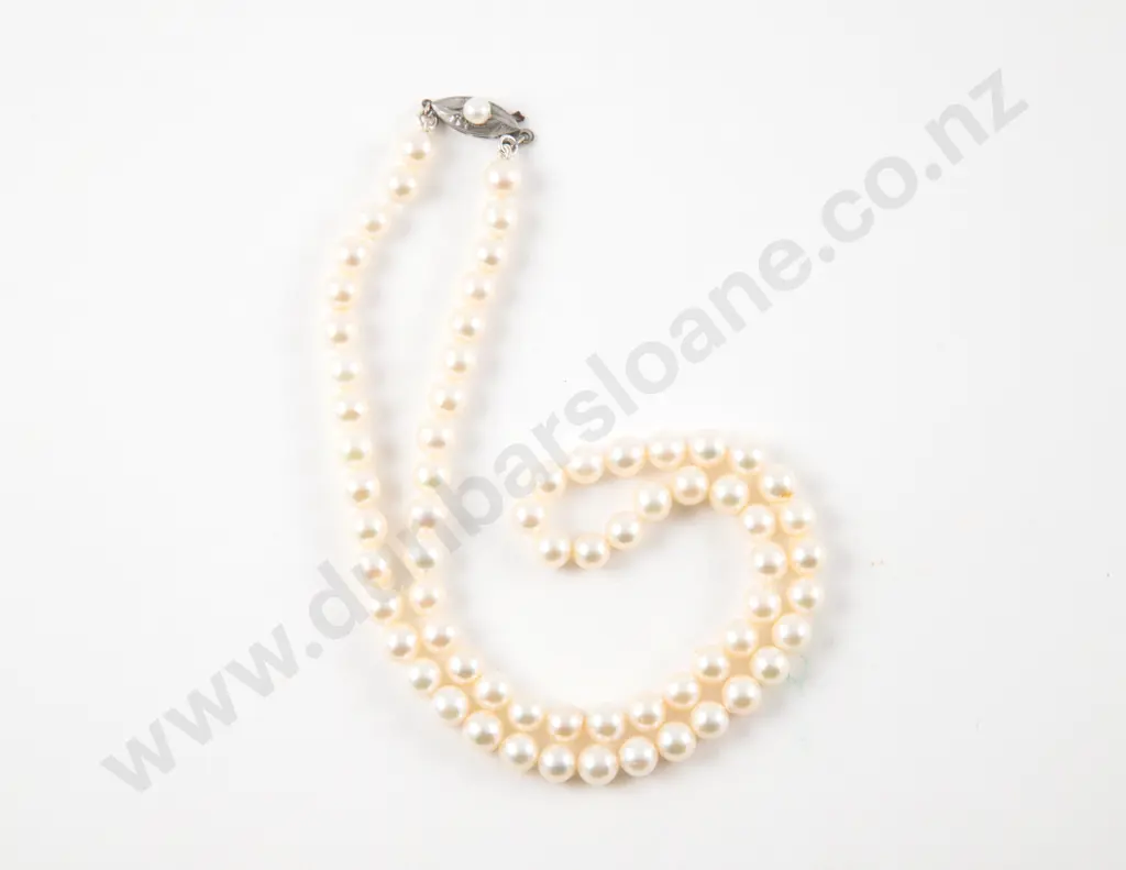 Single Strand Uniform Cultured Pearl Necklace Image 1++