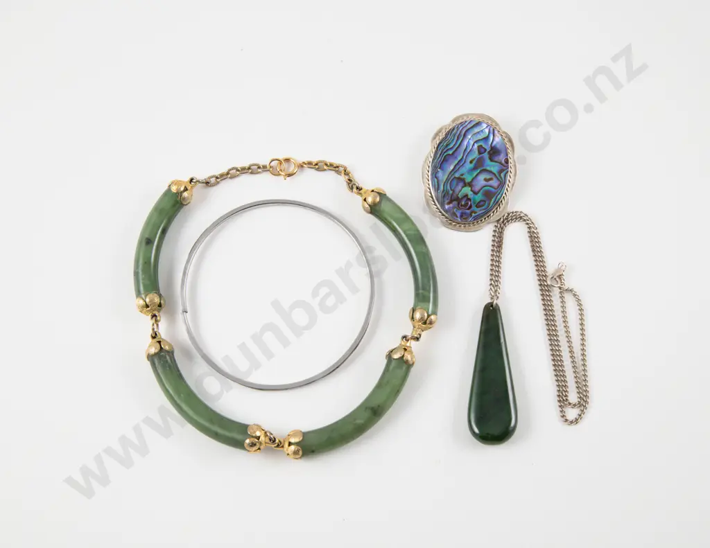 Collection of NZ Greenstone and Paua Jewellery Image 1++