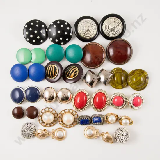 Mid C20th 18pairs Clip Back Dress Earrings