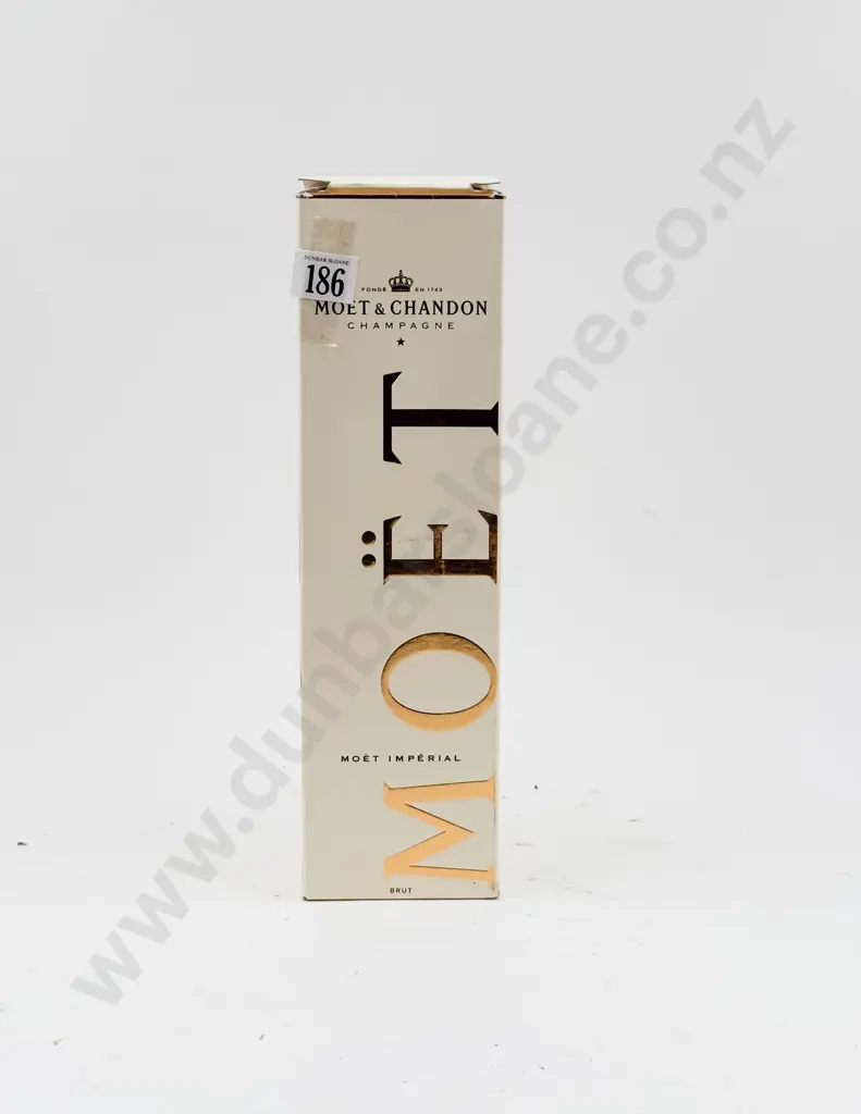 Moet & Chandon "Moet Imperial" Champagne in Box Image 1++