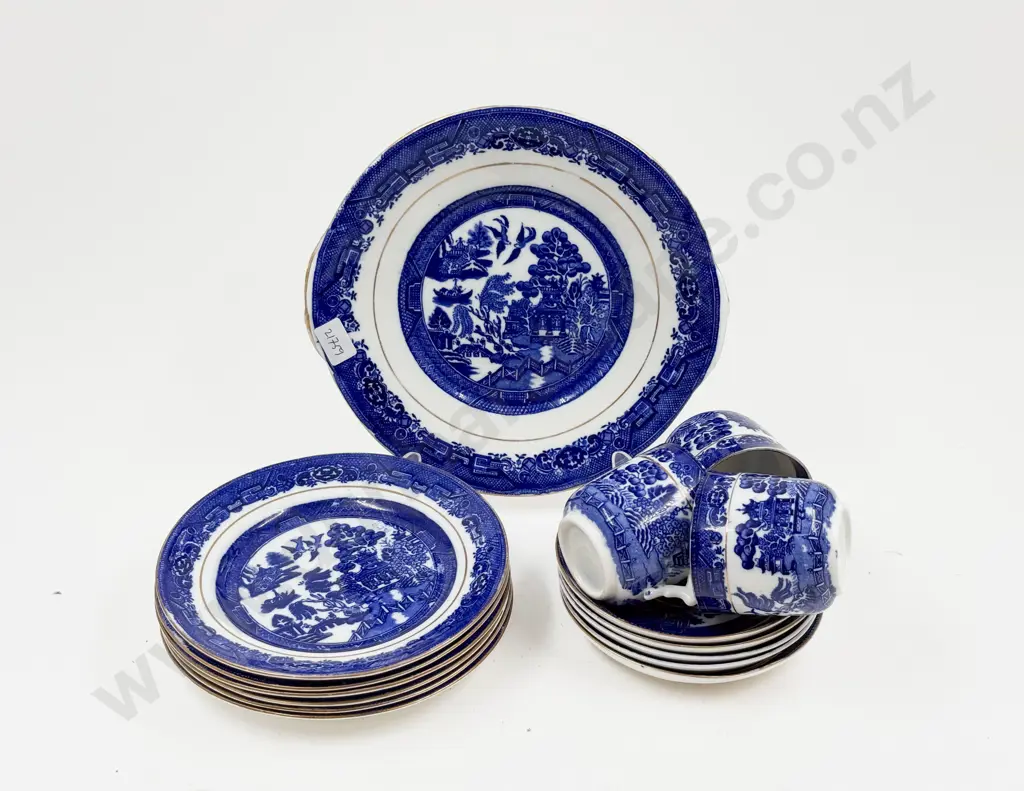Qty of Assorted Blue and White China Image 1++