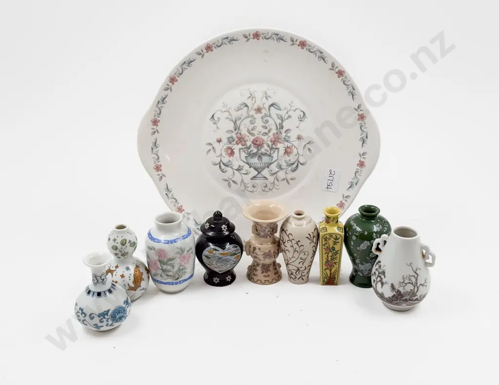 Assorted Miniature Vases etc Image 1++
