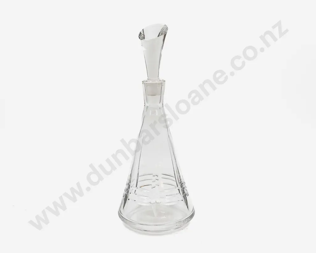 Conical Crystal Decanter Image 1++