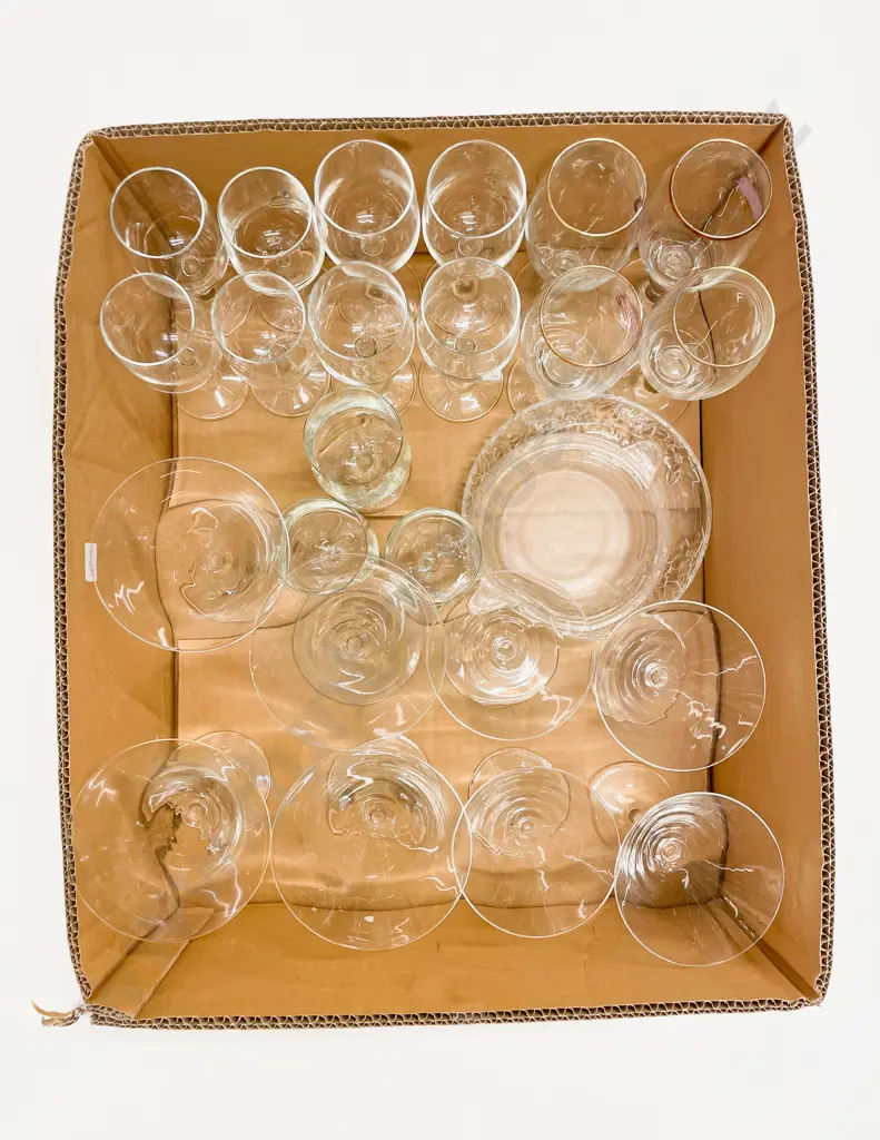 Box Quantity of Assorted Glassware Image 1++