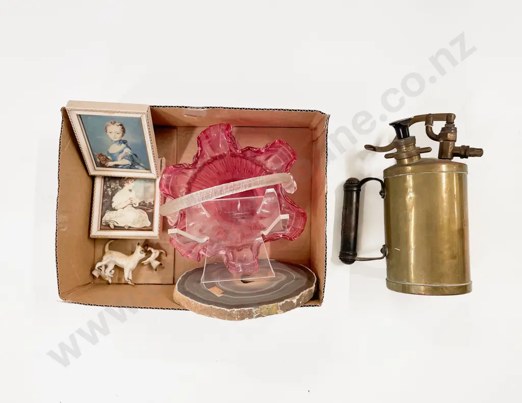 Quantity of Assorted Image 1++