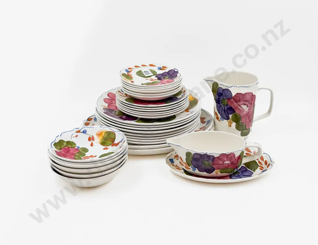 Quantity of Assorted "Fleurette" China Image 1++