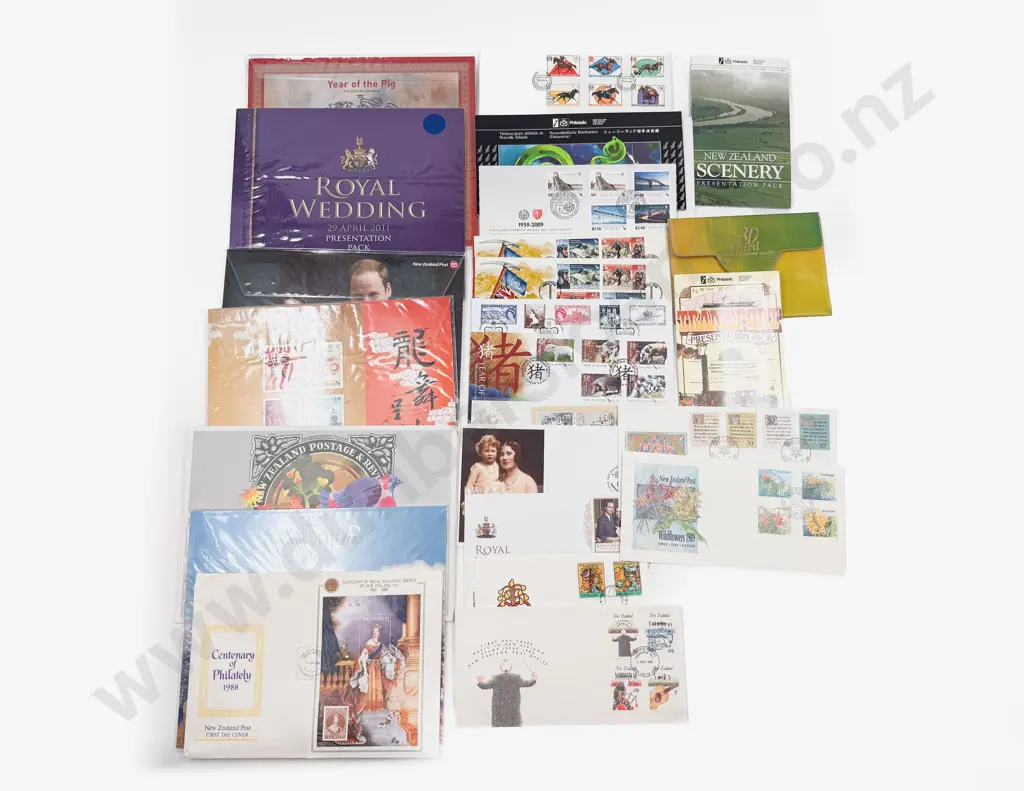 Small Bundle NZ FDC's and Presentation Packs with 3D Postcards Image 1++
