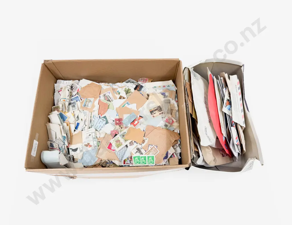 Large Qty NZ and World Unsorted Loose Stamps Image 1++