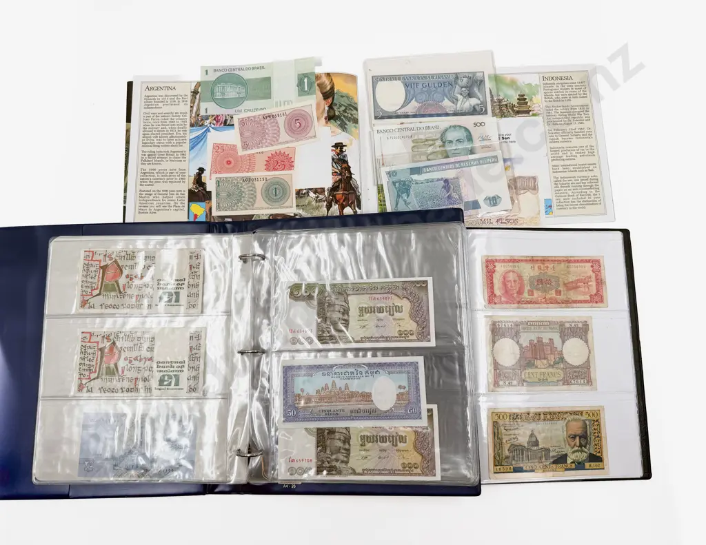 Two Bank Note Albums Vintage and Modern World (23) with Currency Collection Folder Image 1++