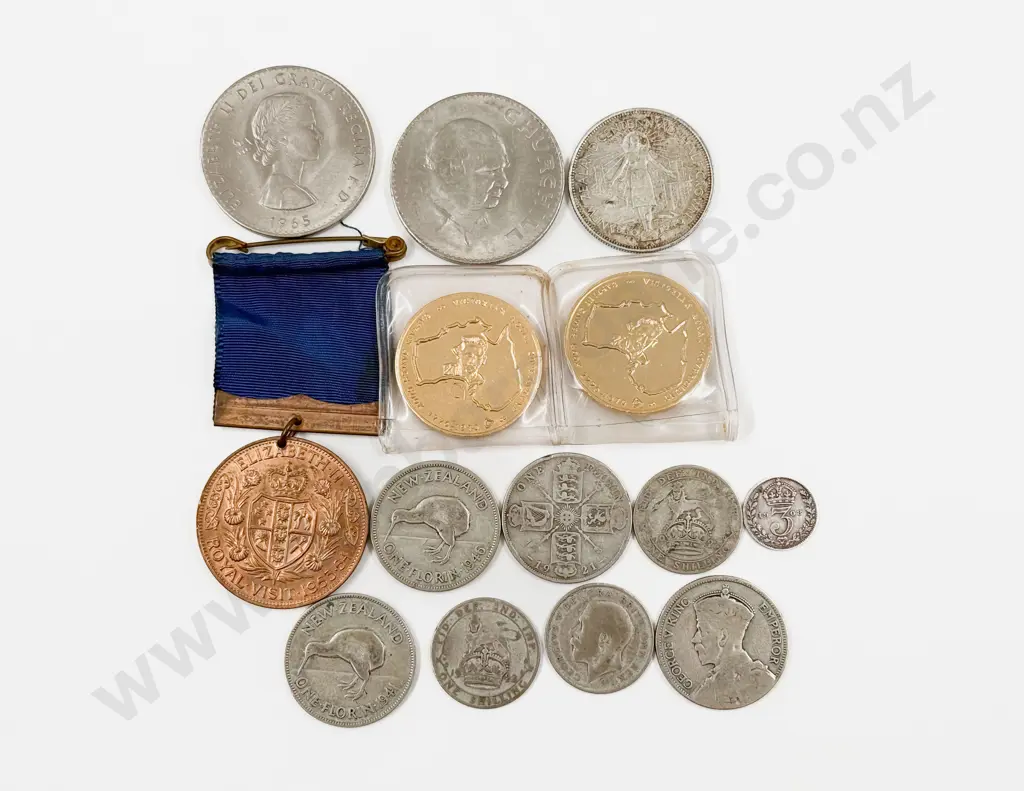 Small Quantity Silver Content Coins Two Medals & Royal Visit Medal Image 1++