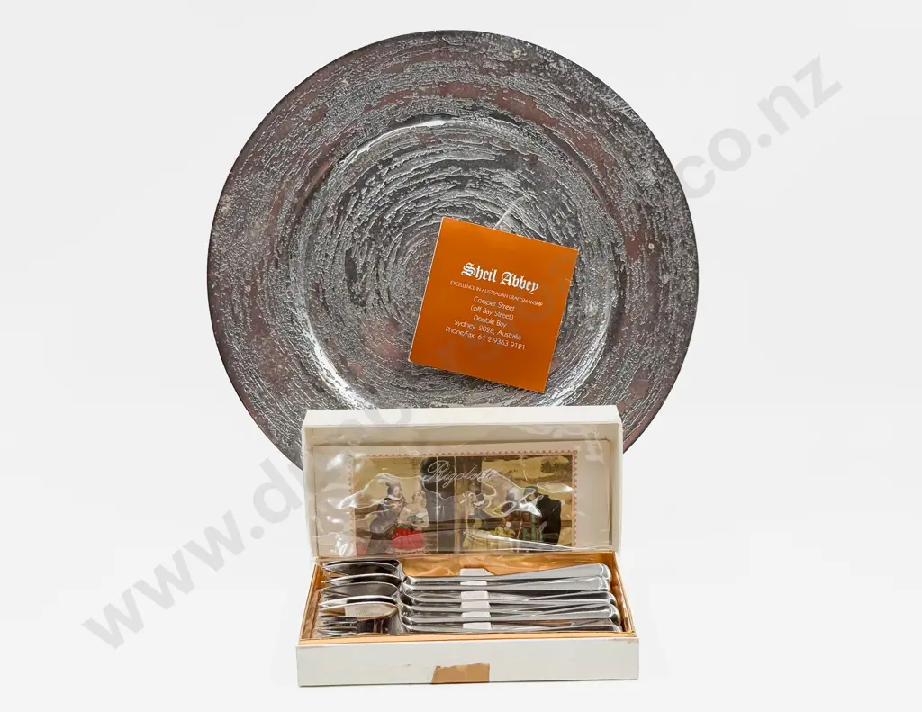 Boxed Set of Rigoletto Forks together with Sheil Abbey Platter Image 1++