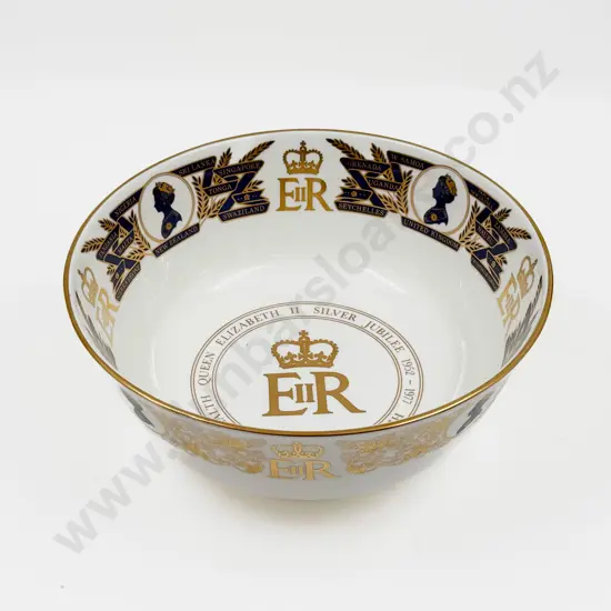 Coalport "QE II Silver Jubilee" Comm Pedestal Table Bowl