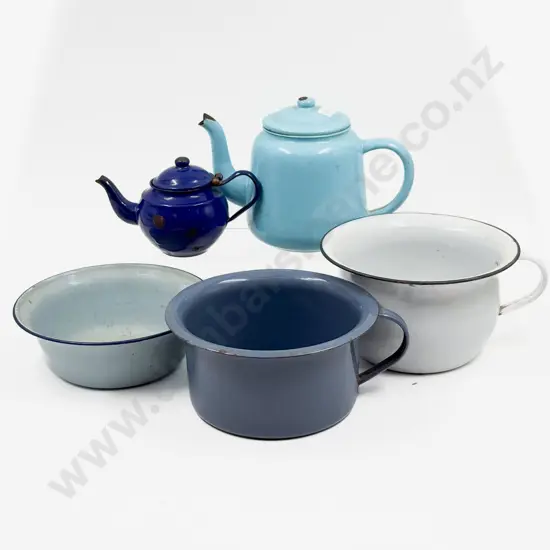 Quantity of Assorted Enamel Ware